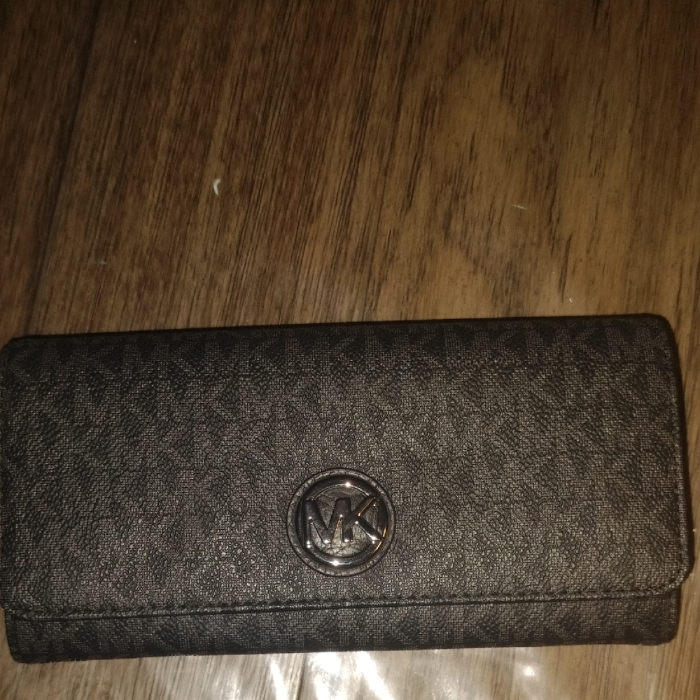 Michael Kors Dark Patterned Key & Card Holder
